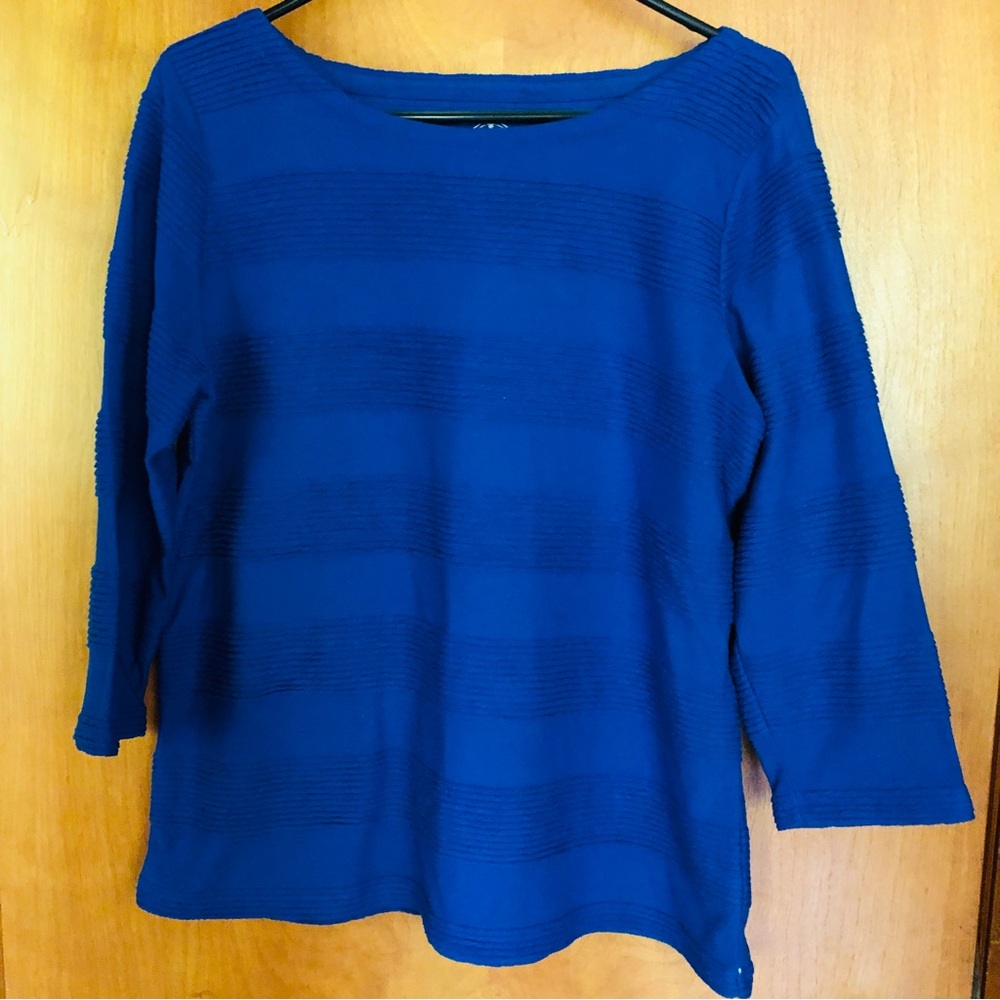 🇺🇸 St. John's Bay Deep Blue Long Sleeve Top